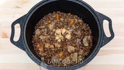 плов из гречки со свининой