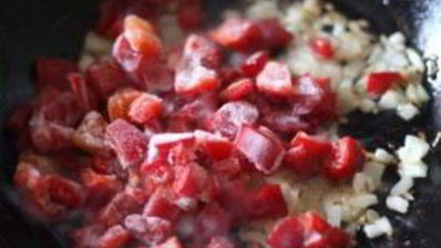 плов из красного риса