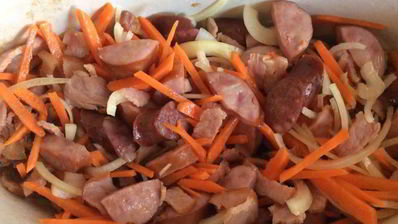 плов на шкварках с копченостями