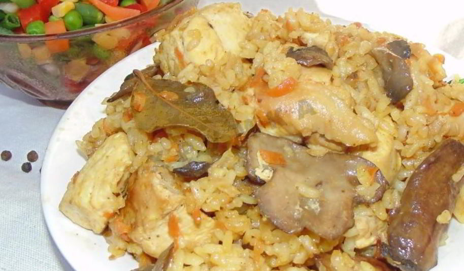 Рецепт плова с грибами и курицей в мультиварке