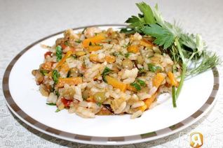 Полезный плов с чечевицей