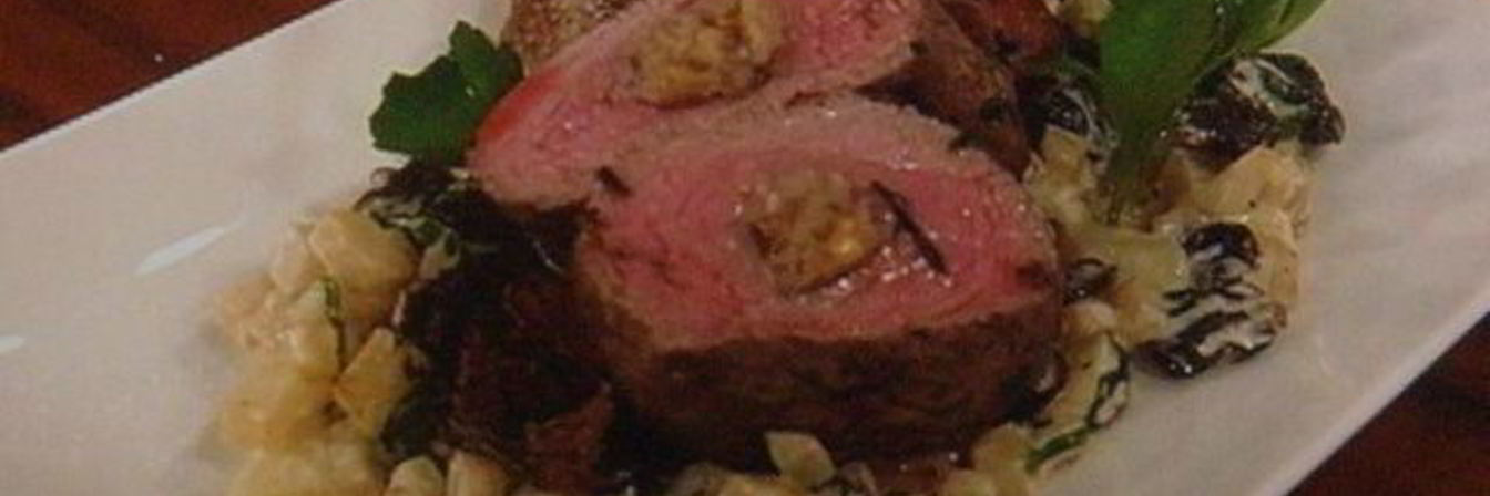 Филе теленка фаршированное маслом грецкого ореха с рагу из кольраби