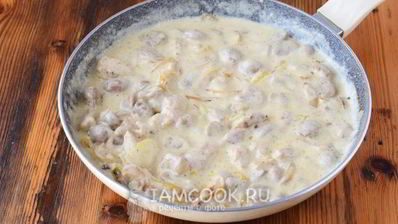 фрикасе из курицы с грибами