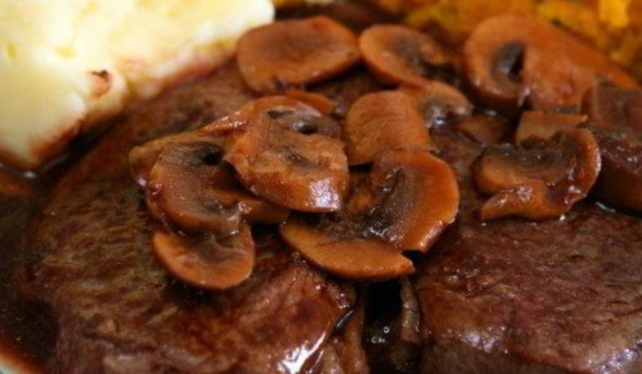 Рецепт грибного рагу с красным вином