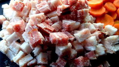 грибное рагу в горшочках