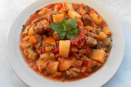 Мясное рагу с овощами из свинины