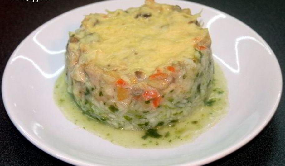 Рецепт овощного рагу с айвой на рисово-шпинатной подушке