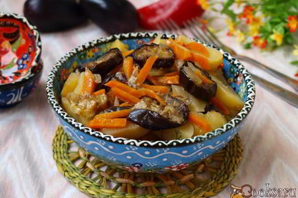 Овощное рагу с баклажанами