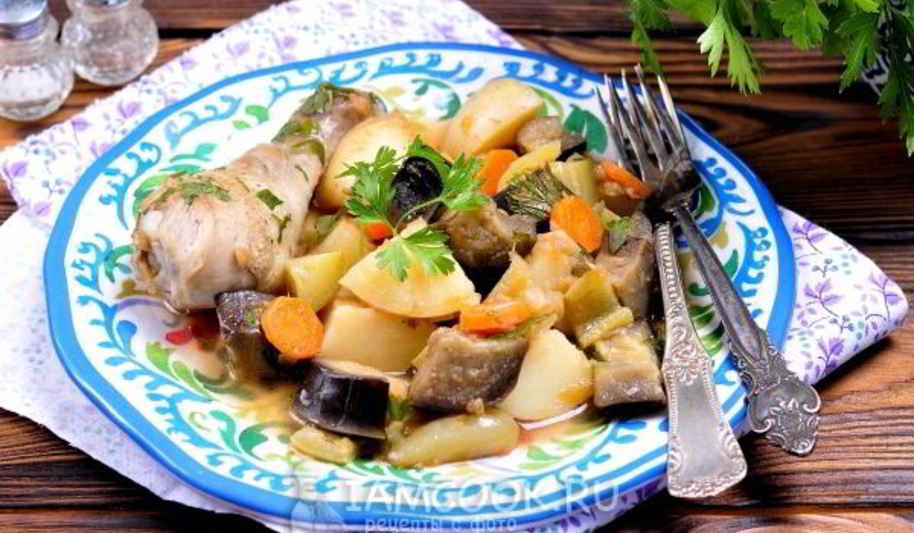 Рецепт овощного рагу с курицей в мультиварке