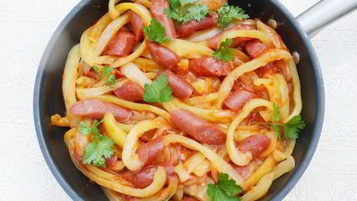 овощное рагу с острыми колбасками