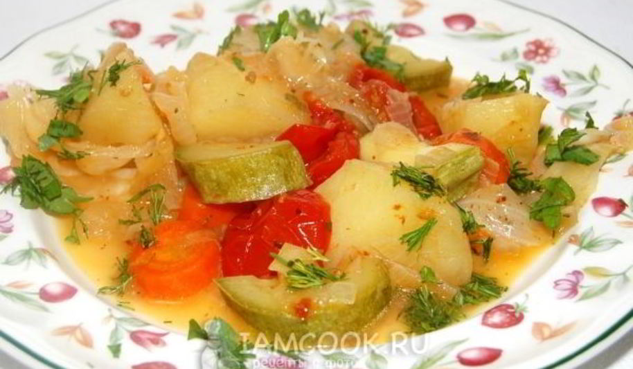 Рецепт овощного рагу в духовке