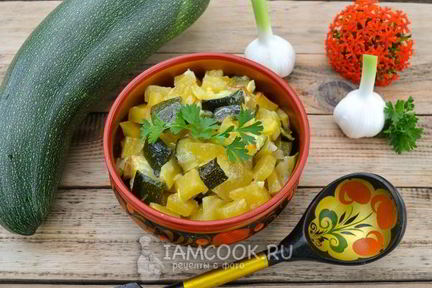 Постное рагу из кабачков с картошкой в мультиварке