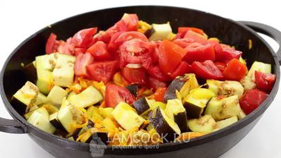 рагу из баклажанов и помидоров