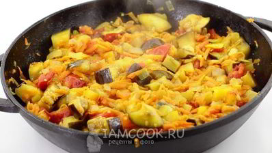 рагу из баклажанов и помидоров