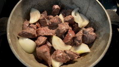 рагу из говядины с лапшой