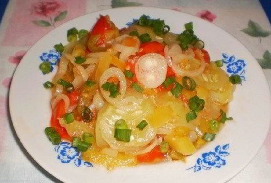 Рагу из овощей с огурцом