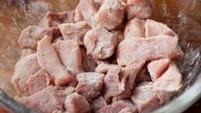 рагу из свинины с яблоками