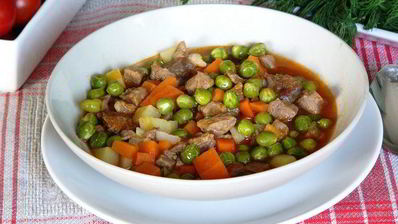 рагу из зеленого горошка с мясом