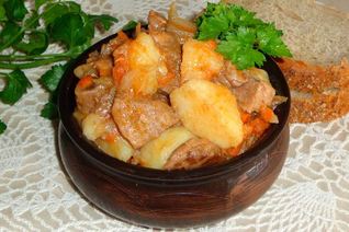 Рагу с капустой картошкой и мясом