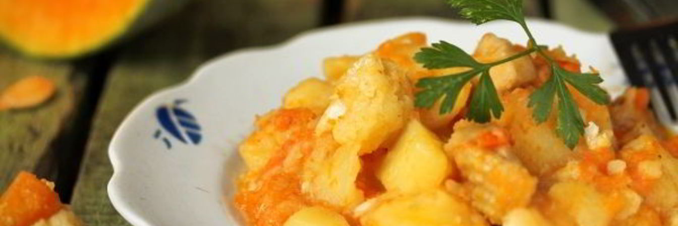 Рагу с курицей, тыквой и цветной капустой в мультиварке