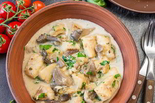 Рыбное рагу с вешенками