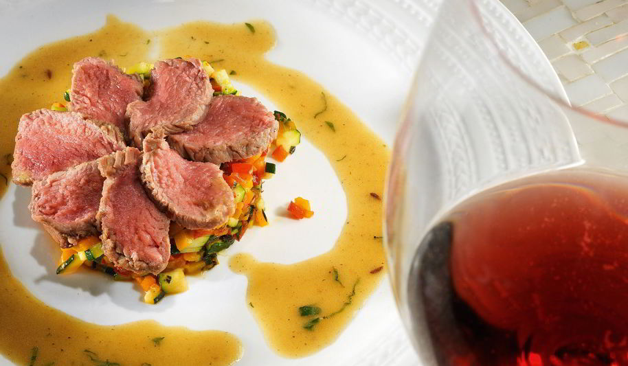 Рецепт тьяна из баранины с овощным рагу и мятным соусом