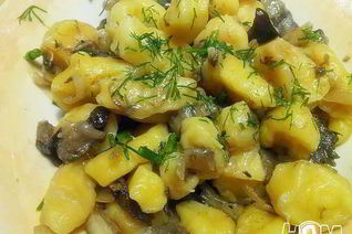 Тыквенные галушки с грибным рагу