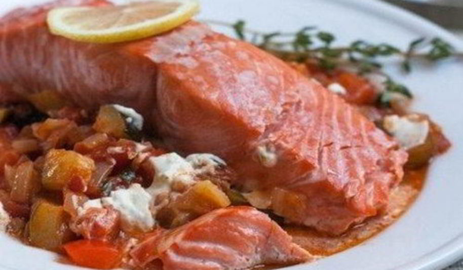 Рецепт лосося запеченного, с овощами рататуй