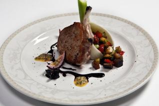 Рататуй с фенхелем и свиной корейкой