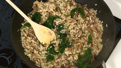 грибное ризотто со шпинатом