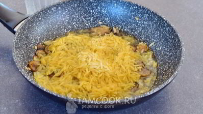 ризотто из пасты орзо с грибами и горошком