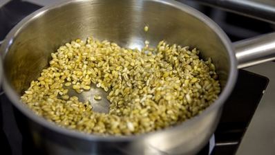 ризотто из перловки с овощами