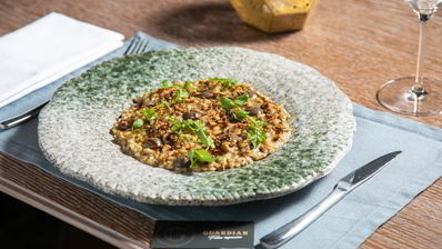 ризотто с белыми грибами и трюфельной пастой