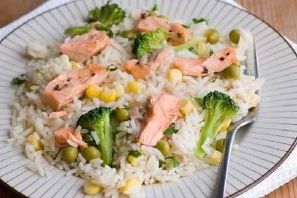 Ризотто с брокколи и лососем