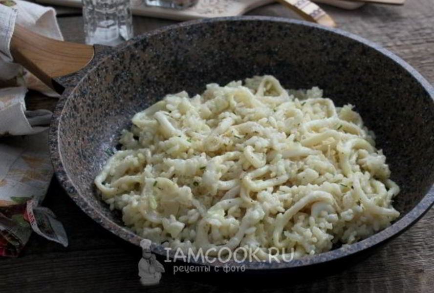 Ризотто с кальмарами