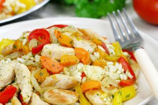 Ризотто с курицей и овощами