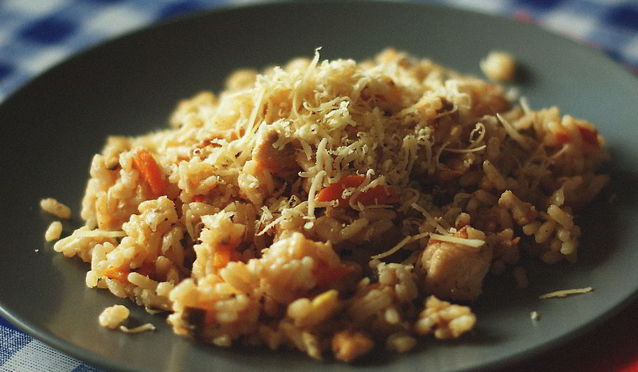 Рецепт ризотто с курицей, овощами и пармезаном