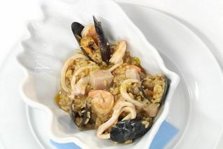 Ризотто с морепродуктами и белыми грибами