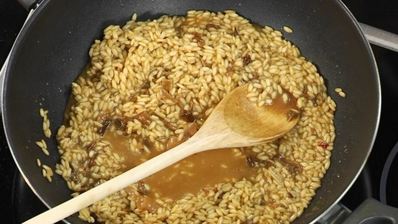 ризотто с морепродуктами и белыми грибами