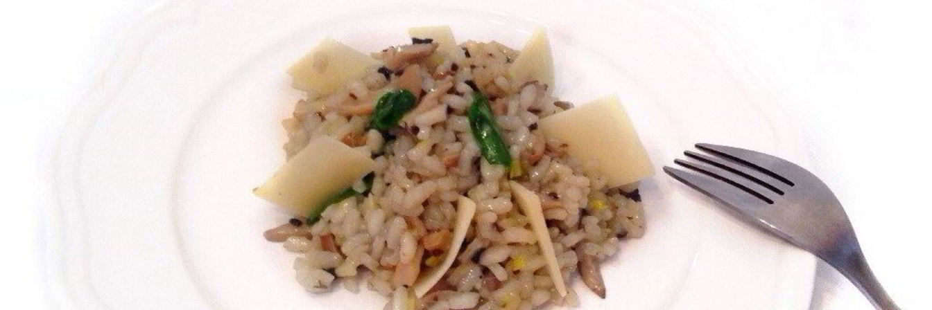 Ризотто с трюфельной пастой, белым вином и вешенками