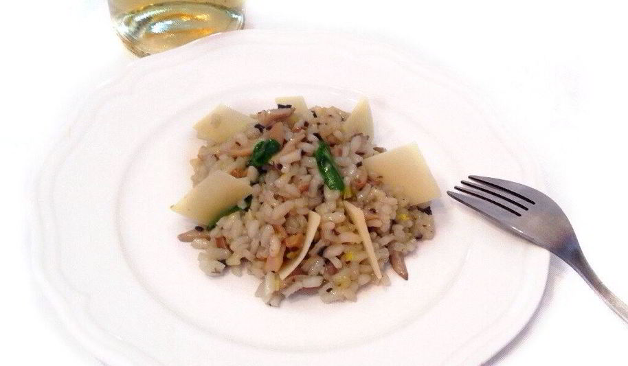 Рецепт ризотто с трюфельной пастой, белым вином и вешенками