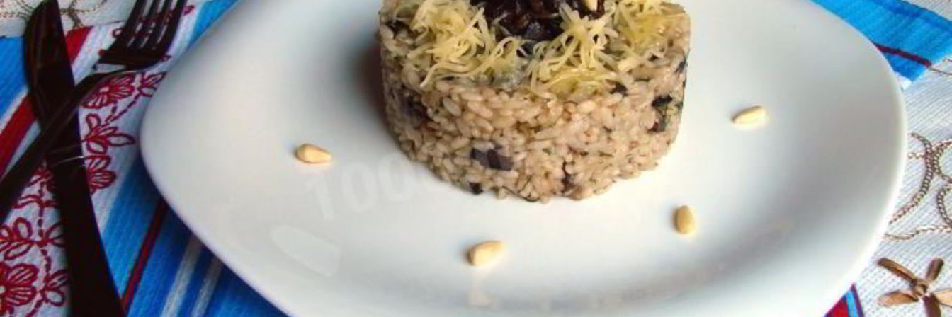 Ризотто с замороженными грибами и пармезаном