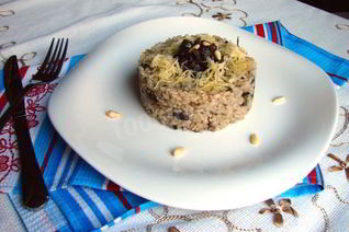 Ризотто с замороженными грибами и пармезаном