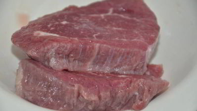 ризотто со свеклой и стейками