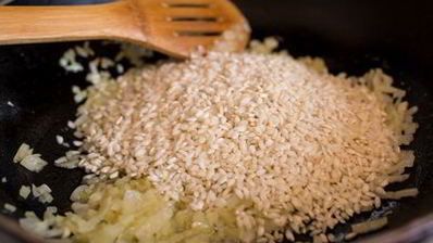 рулетики из дорады с шафрановым ризотто