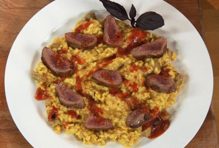 Утиное филе с банановым ризотто