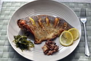 Белая рыба, запеченная в духовке