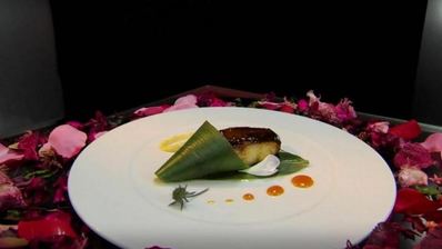 черная треска в мисо-соусе с банановым пюре