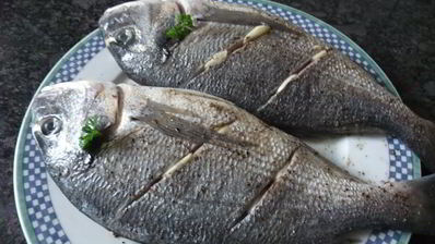 дорада в духовке запеченная с картофелем и овощами