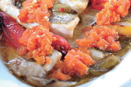 Филе судака со сладким перцем